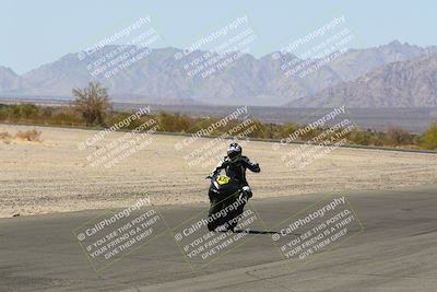 media/Apr-17-2022-CVMA (Sun) [[f474cfa795]]/Race 14 500 Supersport-350 Supersport (Holeshot)/